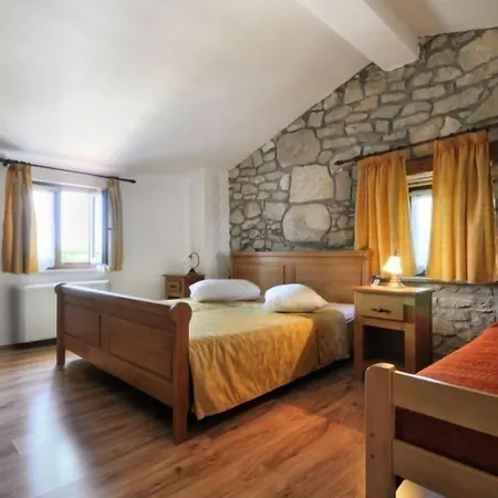Calussovo 3* Ripenda Kras