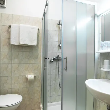 Otel Calussovo 3*