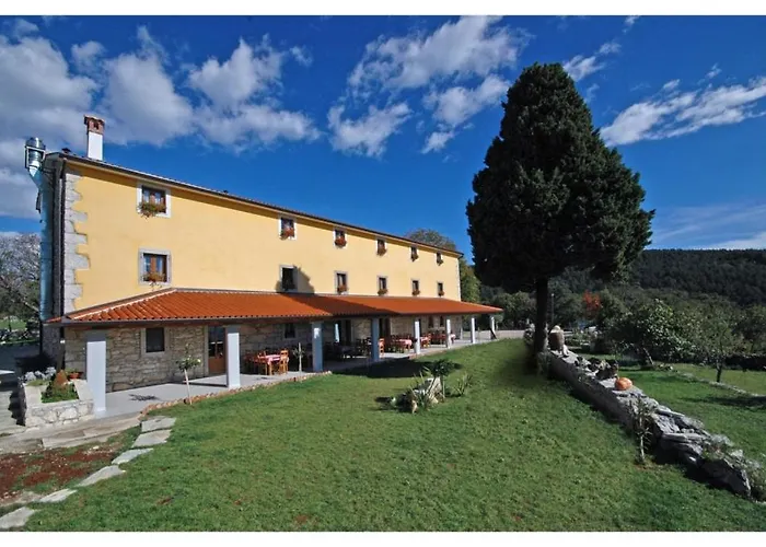 Calussovo Hotel 3*