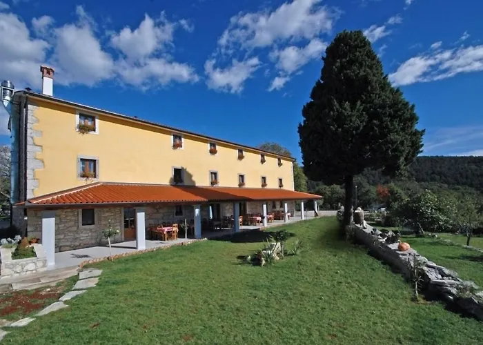 Hotel Calussovo