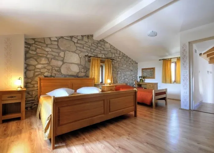 Calussovo Hotel