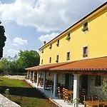 Calussovo Отель 3*
