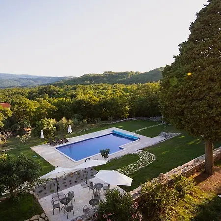 Calussovo 3* Ripenda Kras