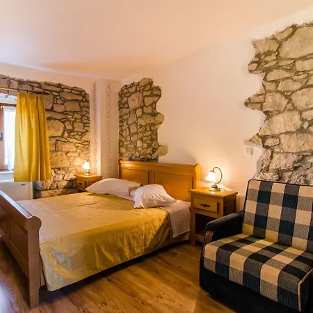 Calussovo Hotel 3*