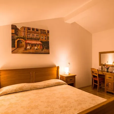 Calussovo Hotel Ripenda Kras
